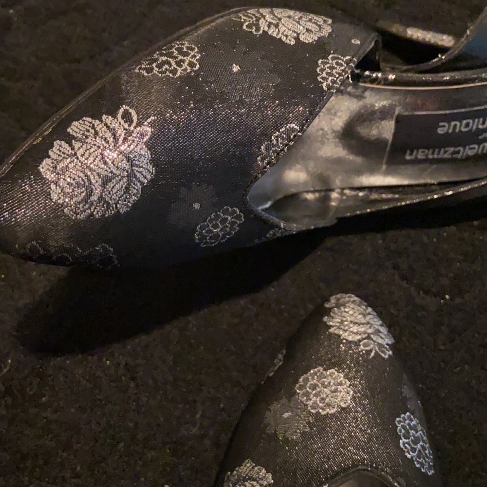 New Stuart Weitzman Pumps - Picture 12 of 13